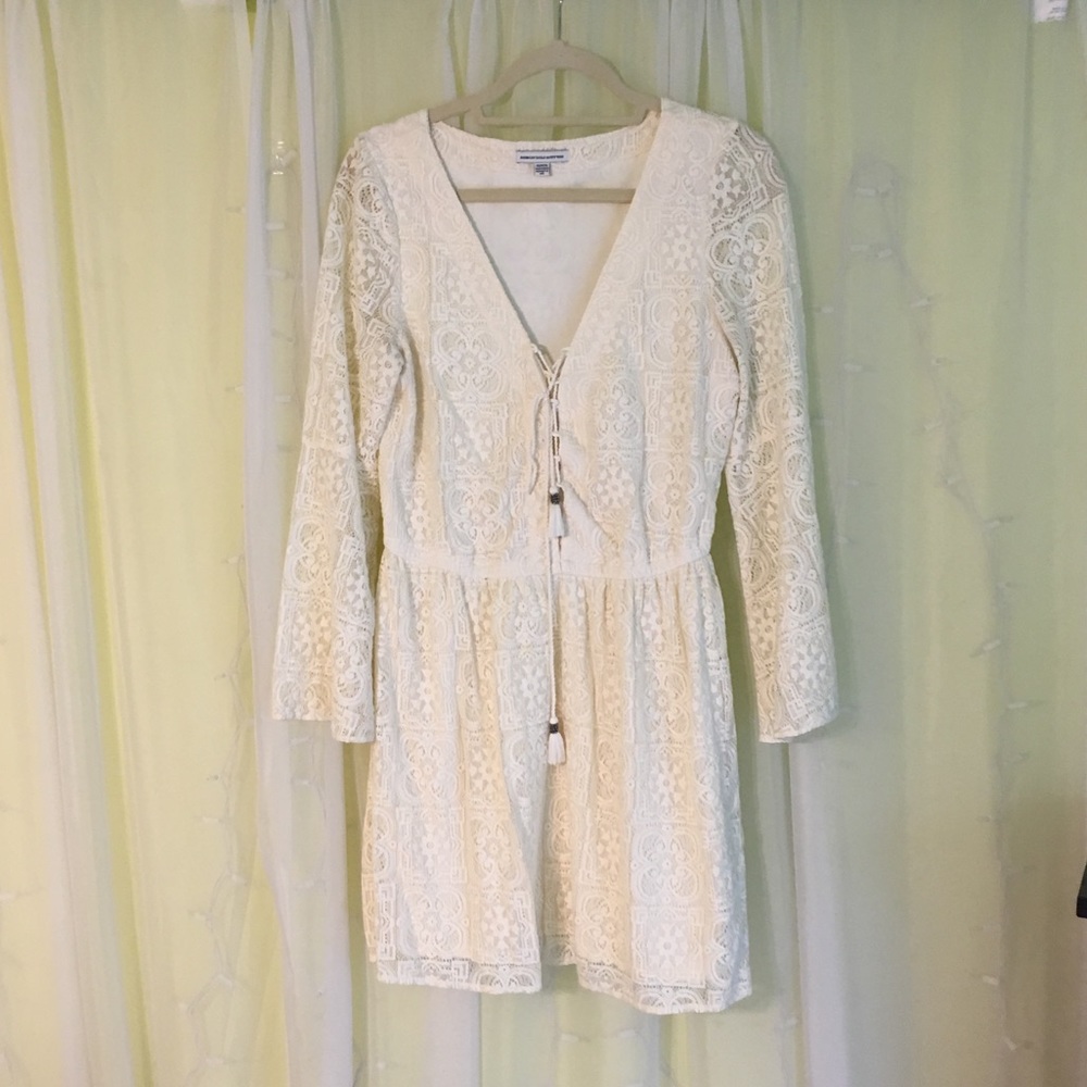 AMERICAN EAGLE CREAM LACE DRESS